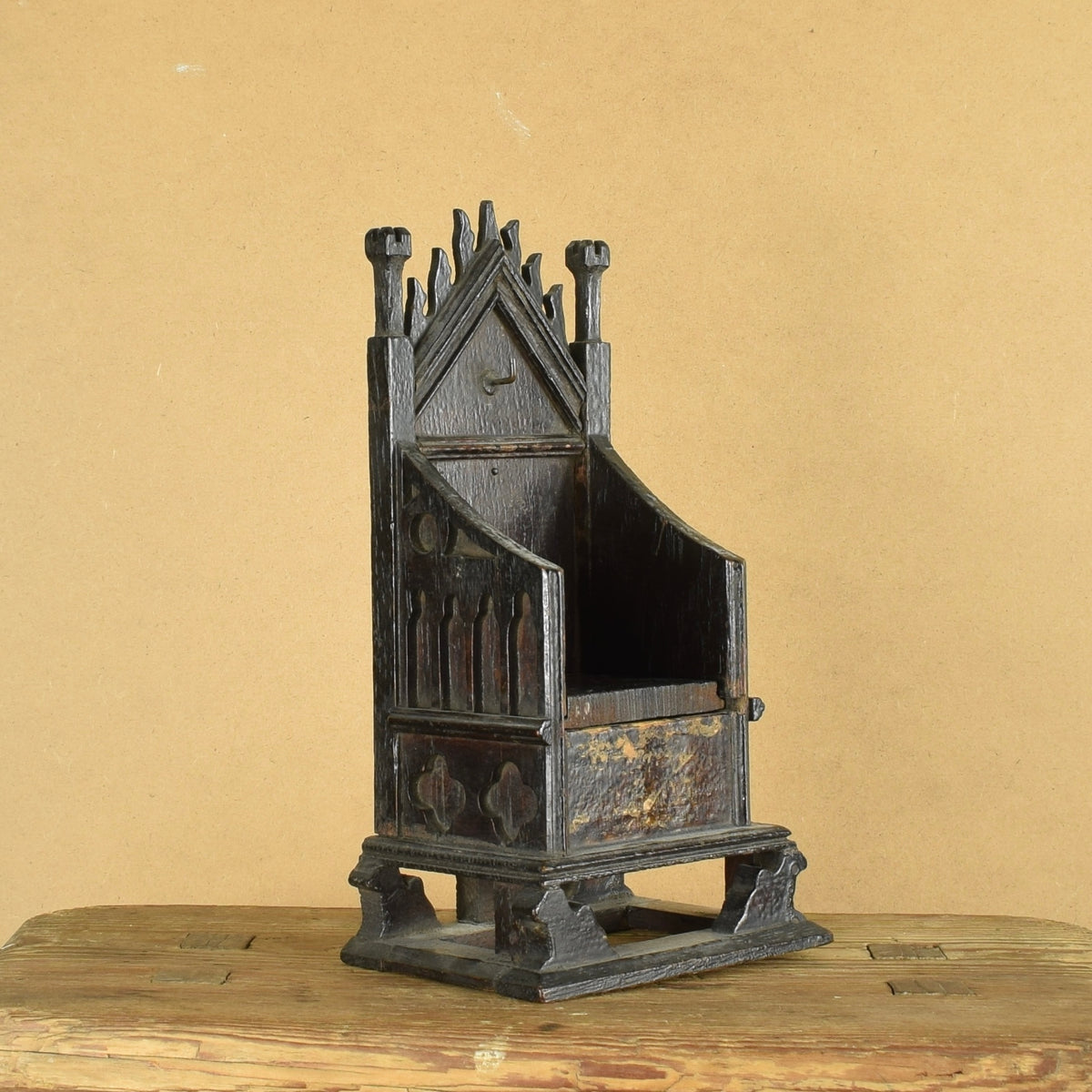 Gothic Pocket Watch Stand