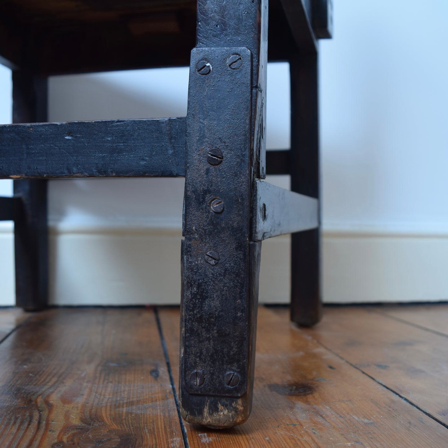 Provincial armchair