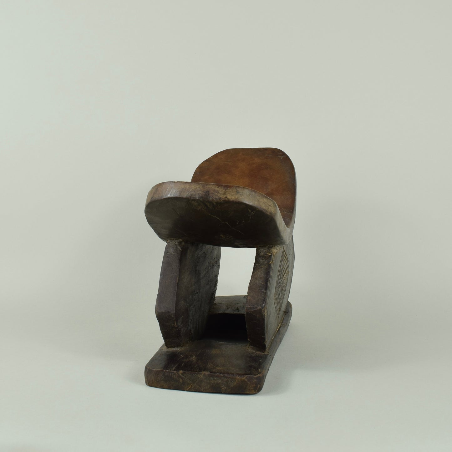 Ashanti Headrest