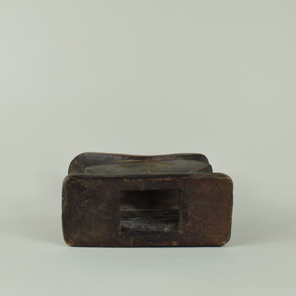 Ashanti Headrest