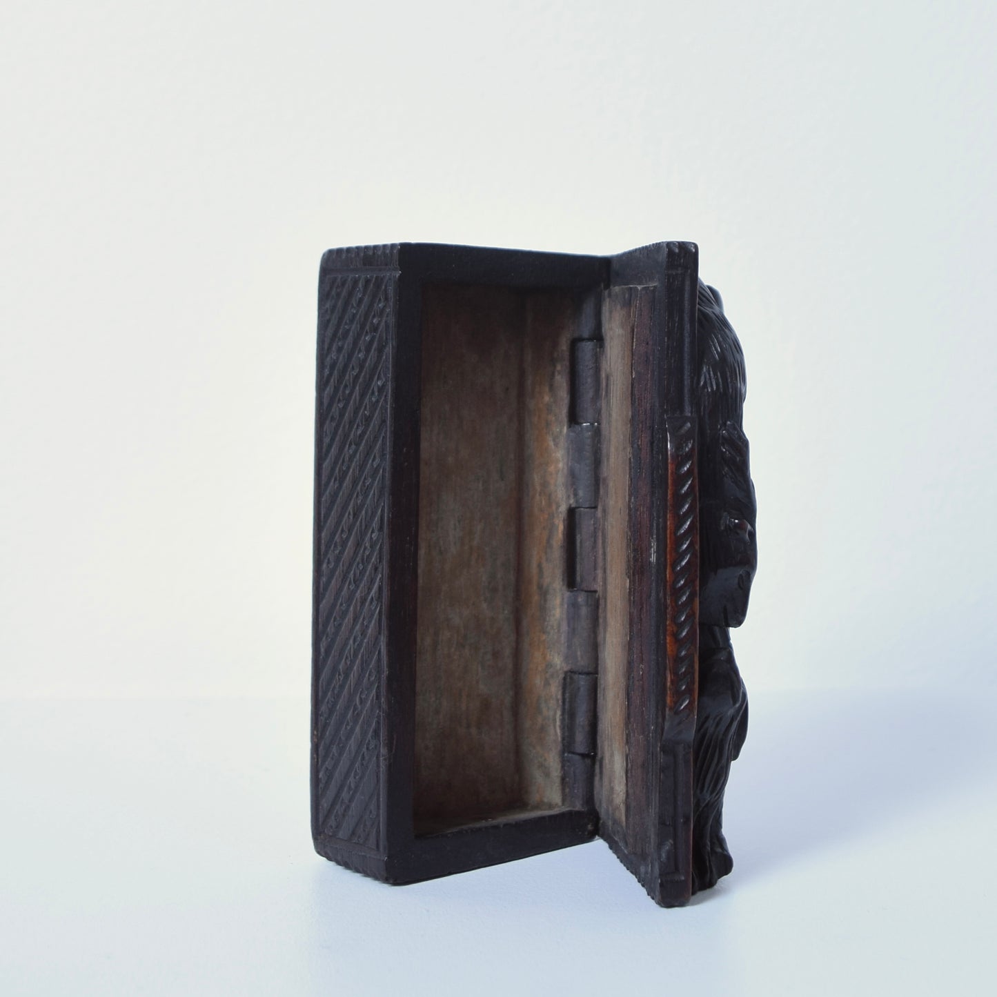 Blind Jack tobacco/snuff box